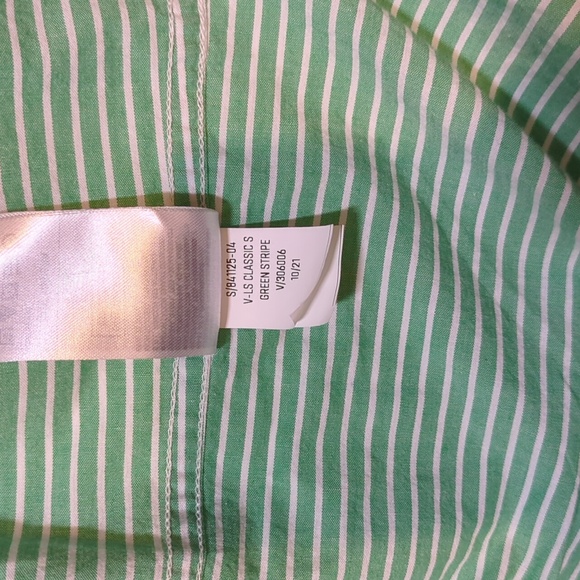 Green Striped Gap Button Down size S - Picture 11 of 11